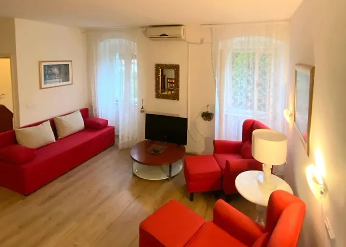Apartment Lara